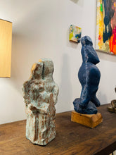 Load image into Gallery viewer, LOVE. NO WAR „BASE“